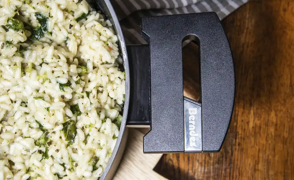 Berndes Servierpfanne mit Deckel b.green H 6,6 cm, Ø 28 cm Berndes Servierpfanne mit Deckel b.green H 6,6 cm, Ø 28 cm