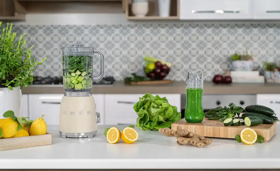 smeg Standmixer BLF03CREU BHT 19,7|39,7|16,3 cm