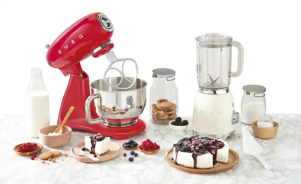 smeg Küchenmaschine SMF03RDEU BHT 40,2|37,8|22,1 cm smeg Küchenmaschine SMF03RDEU BHT 40,2|37,8|22,1 cm