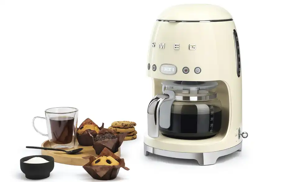 smeg Kaffeeautomat DCF02CREU BHT 25,6|36,1|24,5 cm