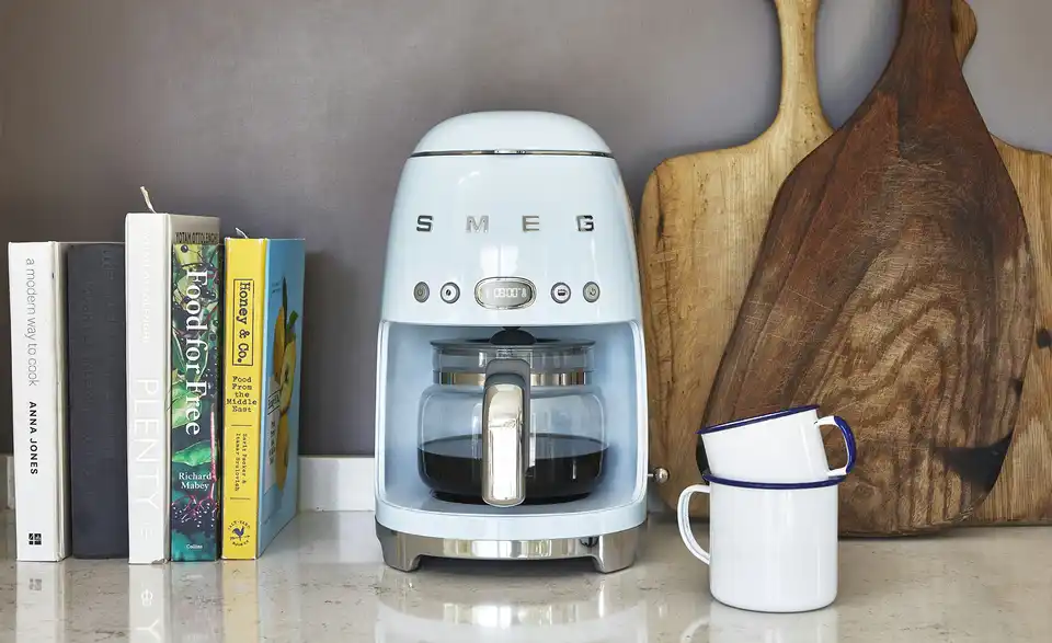 smeg Kaffeeautomat DCF02PBEU BHT 25,6|36,1|24,5 cm